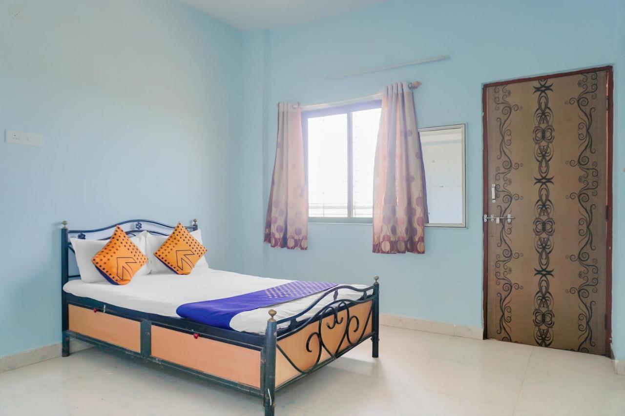 Spot On 79676 Hote Kinara Lodging And Restaurant Daund Exterior photo