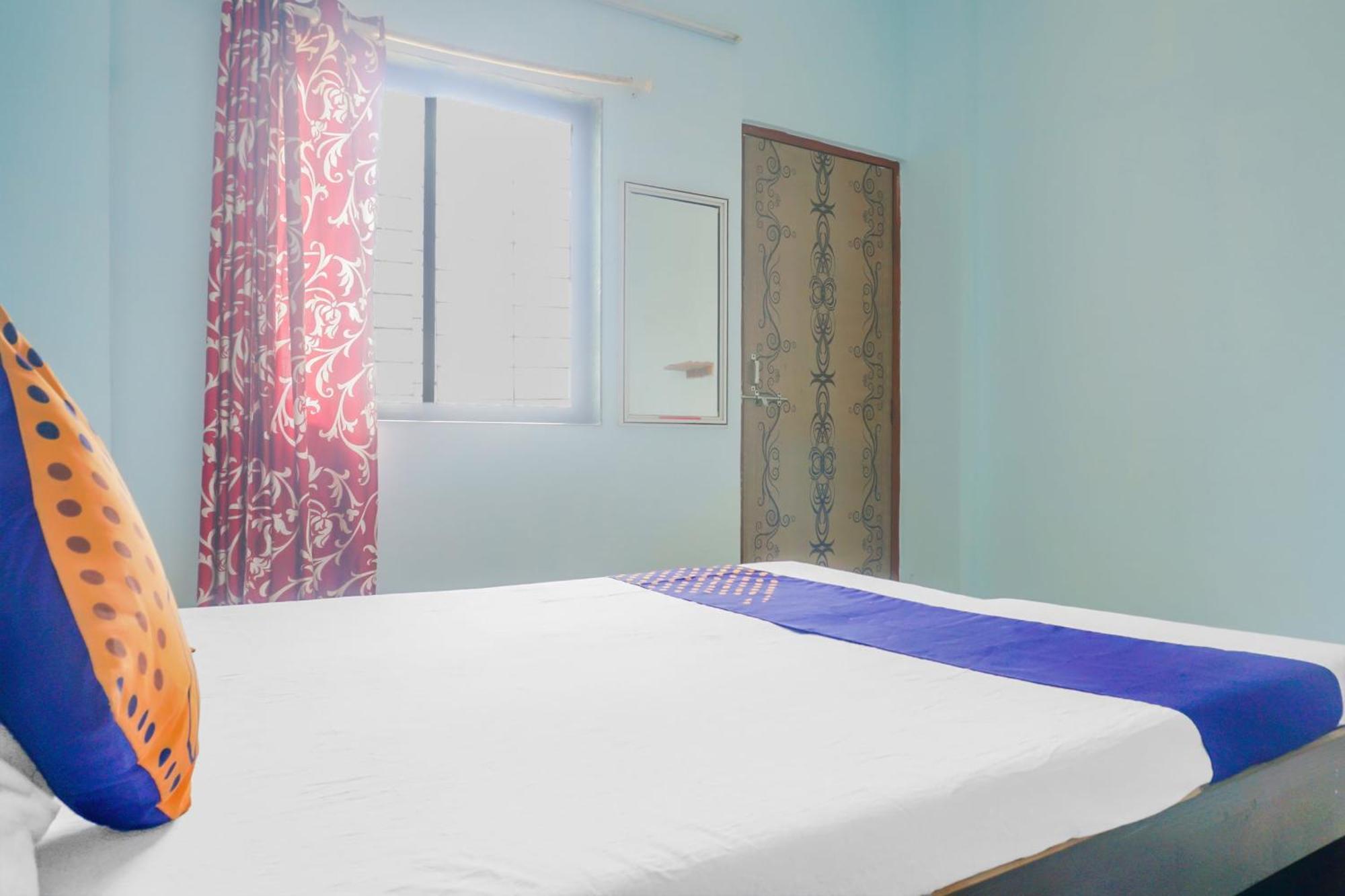 Spot On 79676 Hote Kinara Lodging And Restaurant Daund Exterior photo